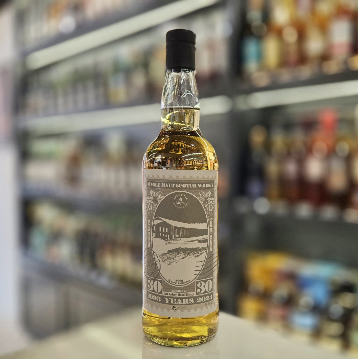 Islay 30 Year old Single Malt Whisky (Abyss x Vitae / Cask #4406888)